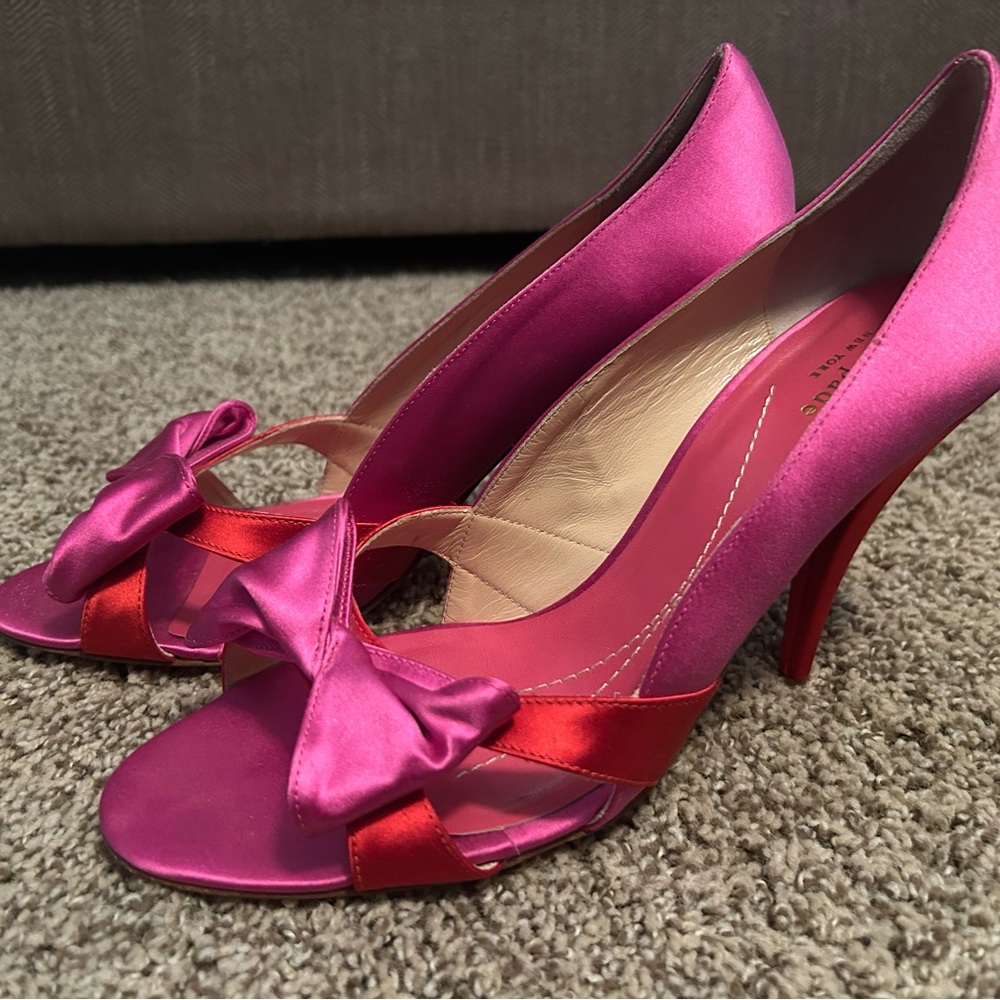 Kate Spade pink and red satin bow pumps